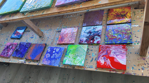 Acrylic Pouring